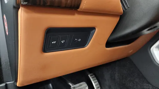 Land Rover 4 5.0 SC AB 2015 16