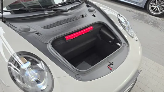 Porsche 911 GTS 2018 6