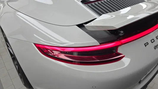 Porsche 911 GTS 2018 23