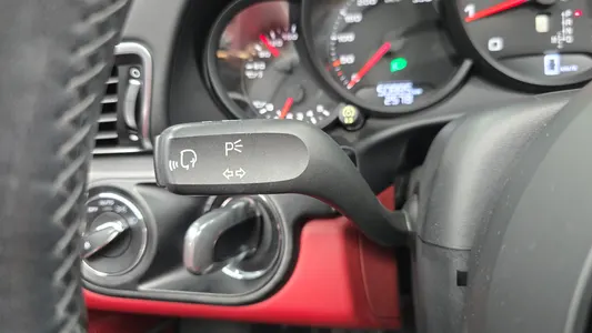 Porsche 911 GTS 2018 30