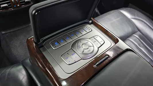 Hyundai 제네시스 BH380 2011 18
