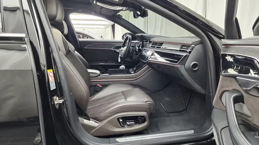 Audi A8 (D5) 60 TFSI LWB 2021 11