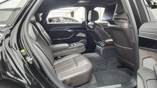 Audi A8 (D5) 60 TFSI LWB 2021 12