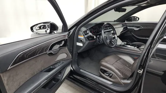 Audi A8 (D5) 60 TFSI LWB 2021 10