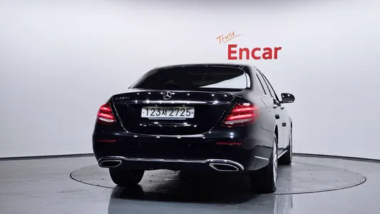 Mercedes-Benz E-Class W213 E220d 2019 4