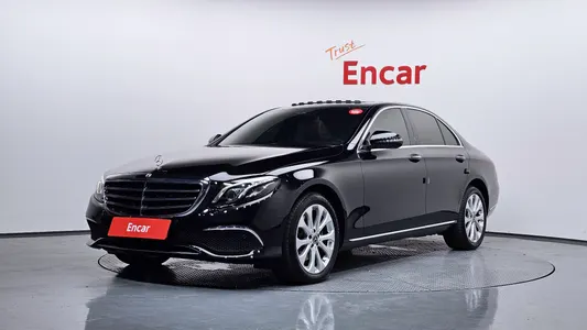 Mercedes-Benz E-Class W213 E220d 2019