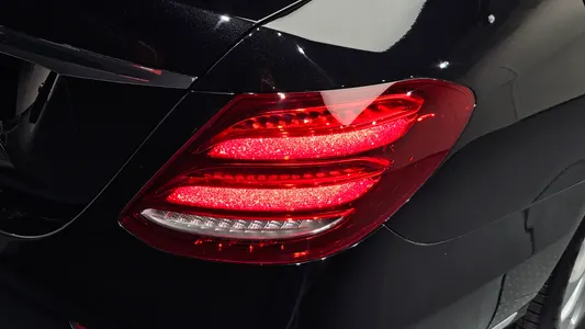 Mercedes-Benz E-Class W213 E220d 2019 23