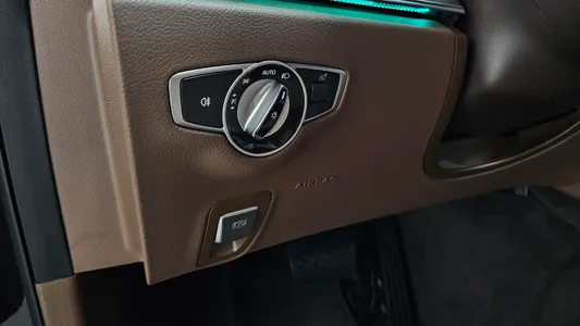 Mercedes-Benz E-Class W213 E220d 2019 27