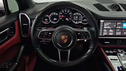 Porsche (PO536) 3.0 2020 13