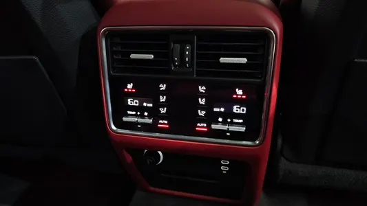 Porsche (PO536) 3.0 2020 19