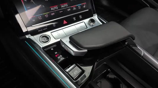 Audi e- 55 2022 9