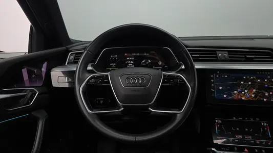 Audi e- 55 2022 13