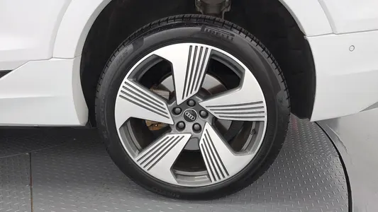 Audi e- 55 2022 21