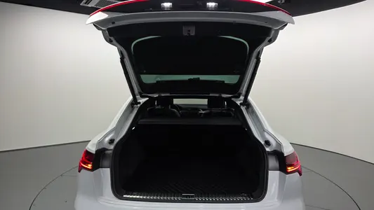Audi e- 55 2022 34