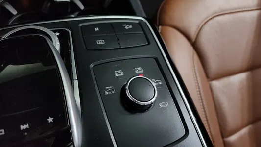 Mercedes-Benz GLE-Class W166 GLE350 d 4MATIC 2017 12