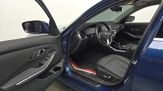 BMW 3 Series (G20) 320i 2020 10
