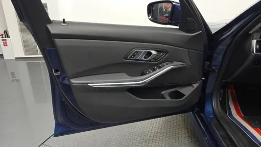 BMW 3 Series (G20) 320i 2020 25