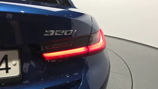 BMW 3 Series (G20) 320i 2020 24