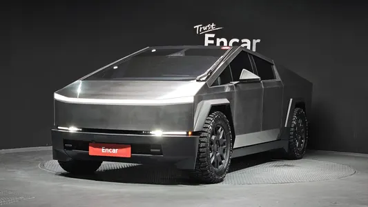 Tesla AWD 2024