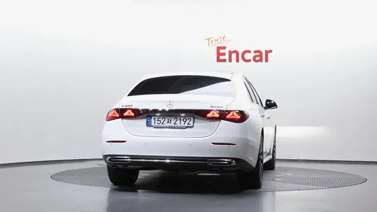 Mercedes-Benz E-Class W214 E300 4MATIC 2024 4