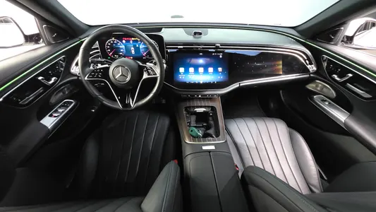 Mercedes-Benz E-Class W214 E300 4MATIC 2024 7