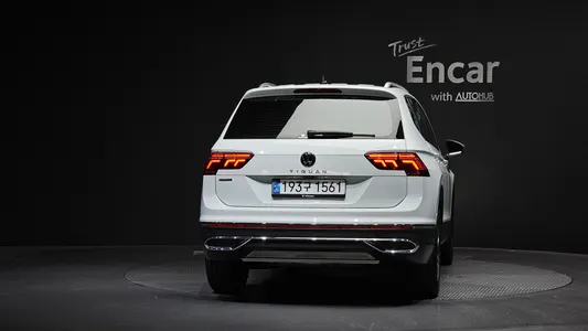Volkswagen 티구안 올스페이스 2.0 TSI 2024 4