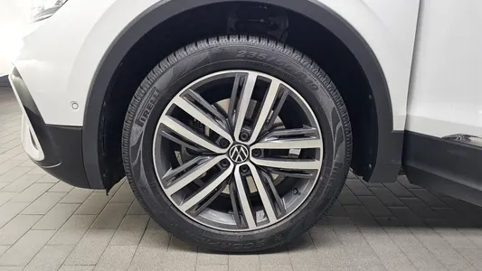 Volkswagen 티구안 올스페이스 2.0 TSI 2024 5