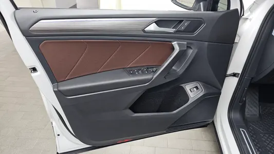 Volkswagen 티구안 올스페이스 2.0 TSI 2024 24