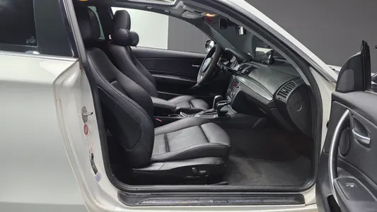 BMW 1 Series (E82) 120d 2012 11