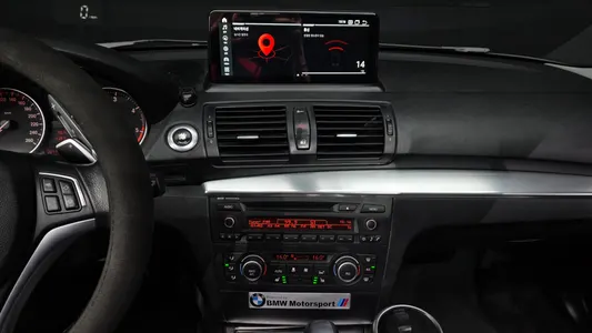 BMW 1 Series (E82) 120d 2012 14