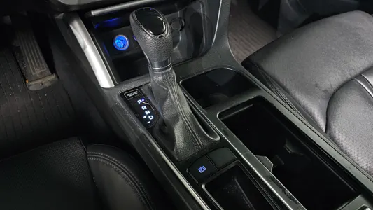 Hyundai LF LPI 2014 9