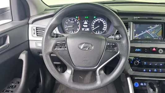 Hyundai LF LPI 2014 13