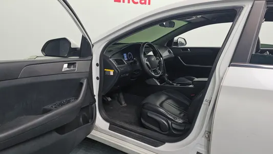 Hyundai LF LPI 2014 10