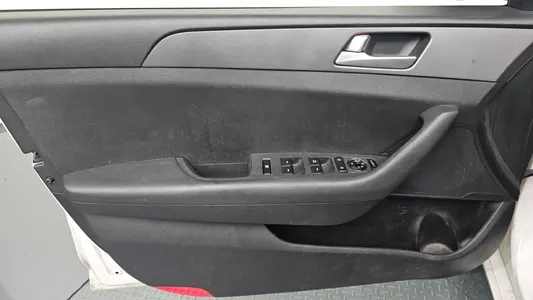 Hyundai LF LPI 2014 24