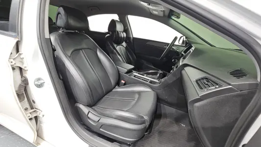 Hyundai LF LPI 2014 26