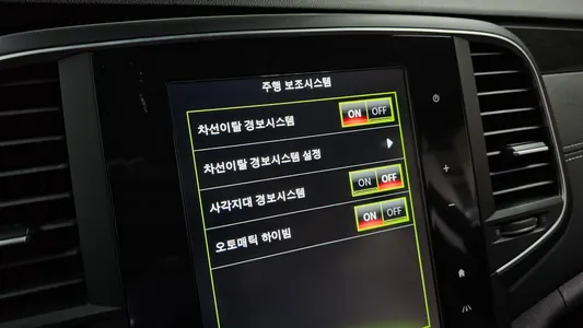 Renault Korea SM6 2.0 LPe RE () 2017 16