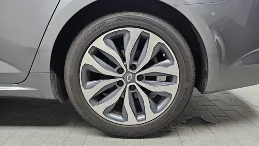 Renault Korea SM6 2.0 LPe RE () 2017 21