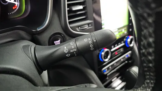 Renault Korea SM6 2.0 LPe RE () 2017 29