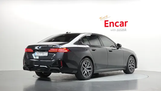 BMW 5 Series (G60) 520i M 2026
