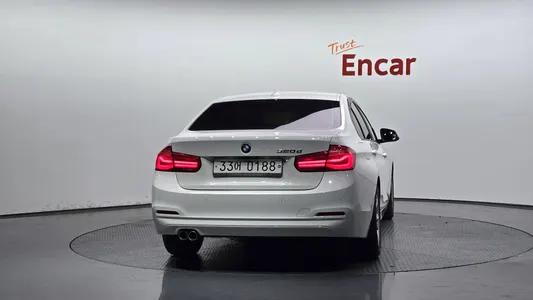 BMW 3 Series (F30) 320d ED 2015 4
