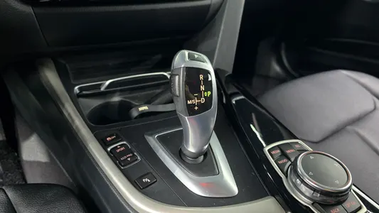 BMW 3 Series (F30) 320d ED 2015 9