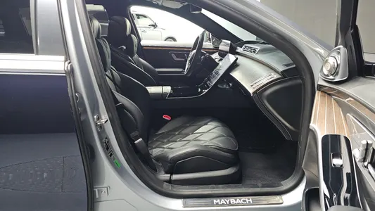 Mercedes-Benz S-Class W223 S680 4MATIC 2022 26