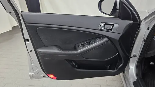 Kia K5 2013 24