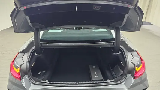 BMW 8 Series (G15) M850i xDrive 2025 18