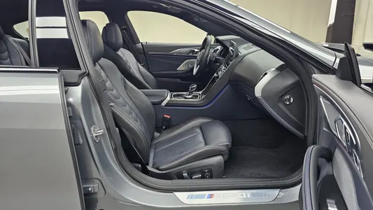 BMW 8 Series (G15) M850i xDrive 2025 27