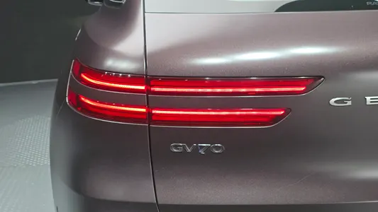 Genesis GV70 3.5T AWD 2022 24