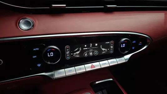 Genesis GV70 3.5T AWD 2022 29