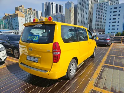 Hyundai Grand Starex 2015 4