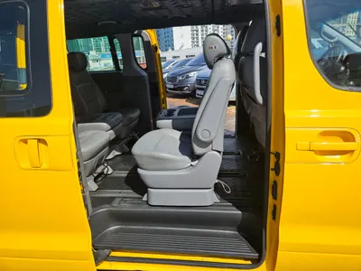 Hyundai Grand Starex 2015 11