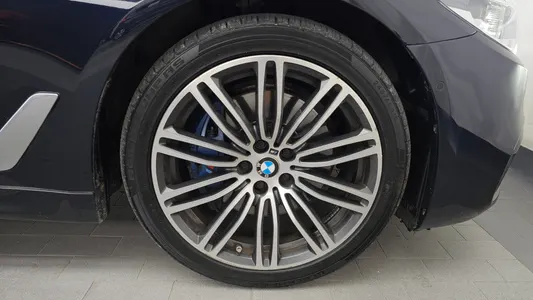 BMW 5 Series (G30) 530d M 2018 21